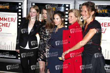 Anna Brüggemann, Alice Dwyer, Amelie Kiefer, Leslie Malton, Katharina Spiering