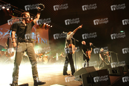 Peter David Sage, Andreas Fahnert, Björn Both, Axel Stosberg, Hans-Timm Hinrichsen (Santiano)