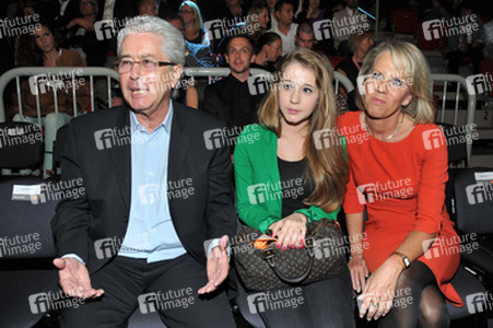 Frank Elstner mit Gattin Britta und Tochter Enya