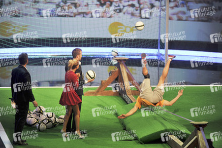 Markus Lanz, Sylvie van der Vaart, Rafael van der Vaart, Wettkandidat Cijan Calis