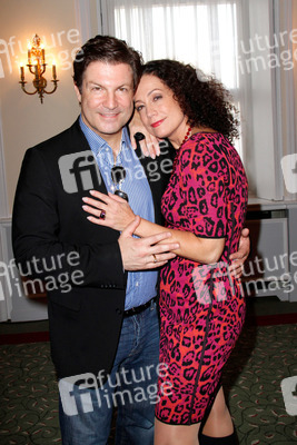 Francis Fulton-Smith, Barbara Wussow