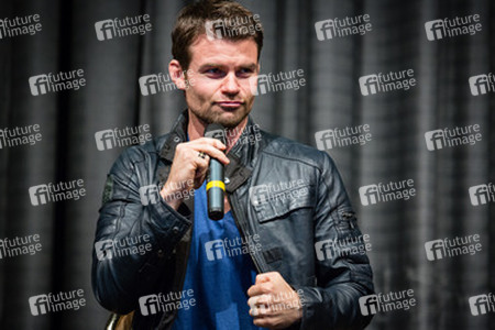 Daniel Gillies