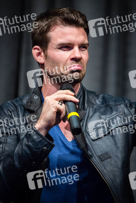 Daniel Gillies