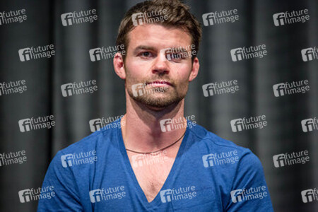 Daniel Gillies