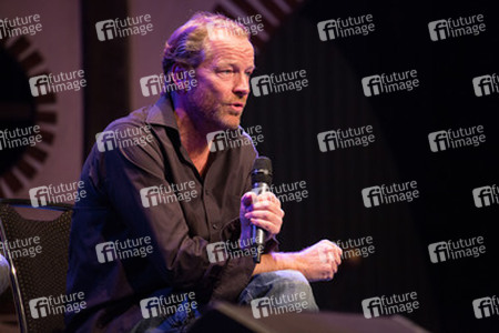 Iain Glen