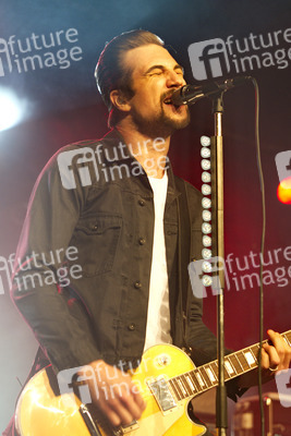 Adam Grahn (Royal Republic)