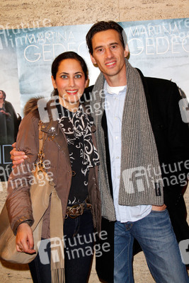 Damineh Hojat, Robert Glatzeder