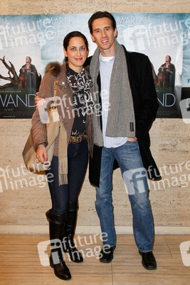 Damineh Hojat, Robert Glatzeder