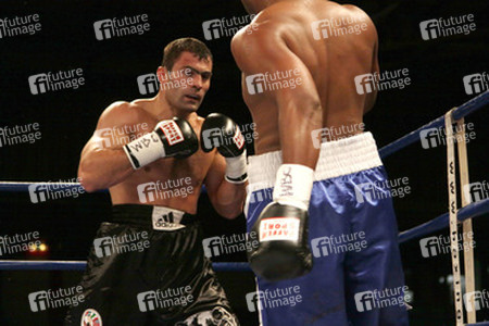 Rakhim 'The Machine' Chakhkiev, Epifanio 'Diamante' Mendoza