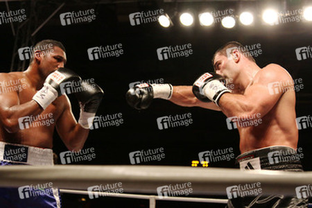 Epifanio 'Diamante' Mendoza, Rakhim 'The Machine' Chakhkiev