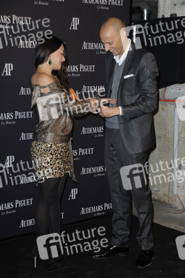 Cosma Shiva Hagen, Tim Sayler