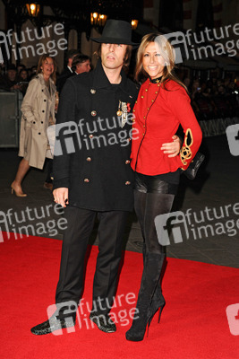 Liam Gallagher (Oasis, Beady Eye), Nicole Appleton (All Saints)