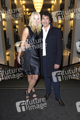 Laszlo Maleczky (Adoro) mit Freundin Vanessa