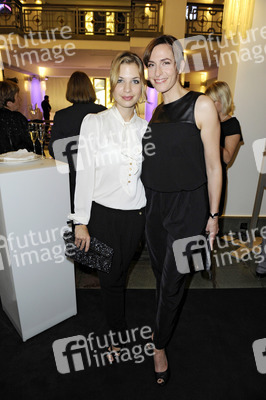 Susan Sideropoulos, Ulrike Frank