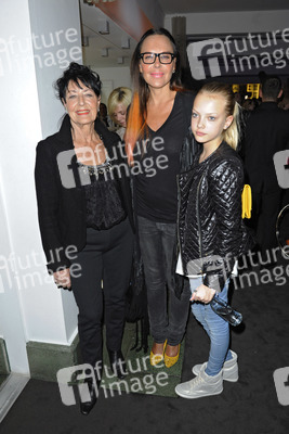 Natascha Ochsenknecht mit Tochter Cheyenne Savannah und Mutter Bärbel