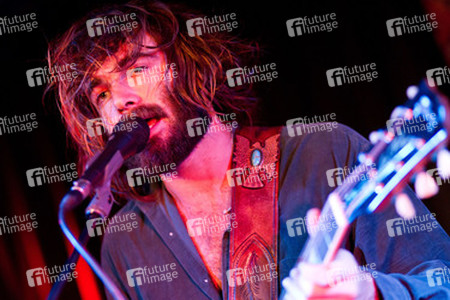 Angus Stone