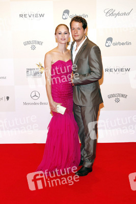 Inez Björg David, Mirko Lang