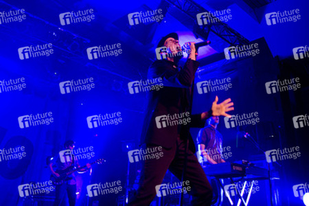 Archis Tiku, Paul Smith, Lukas Wooller (Maximo Park)