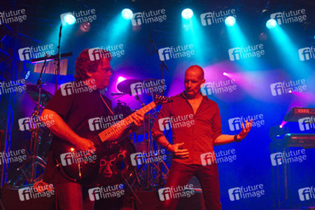 Ian Crichton, Michael Sadler (Saga)