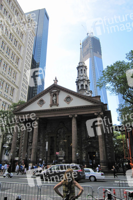 St. Paul's Chapel und One World Trade Center - Freedom Tower