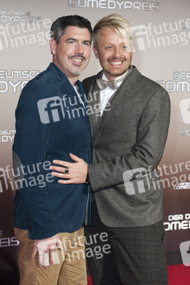 Paul Reeves, Ross Antony