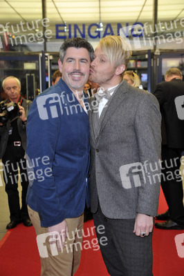 Paul Reeves, Ross Antony