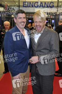 Paul Reeves, Ross Antony