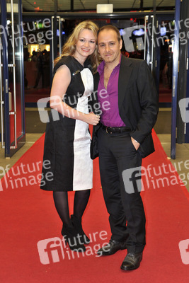 Erdogan Atalay mit Freundin Katja Ohneck