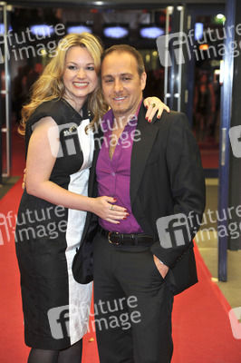 Erdogan Atalay mit Freundin Katja Ohneck