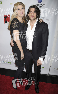 Kristen Johnston mit Begleitung