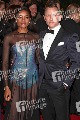 Naomie Harris, Daniel Craig