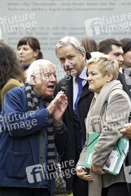 Dani Karavan, Klaus Wowereit, Renate Künast