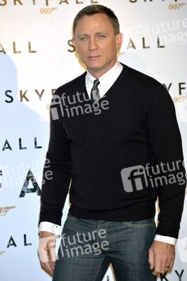 Daniel Craig