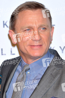 Daniel Craig