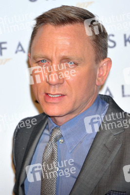 Daniel Craig