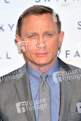 Daniel Craig
