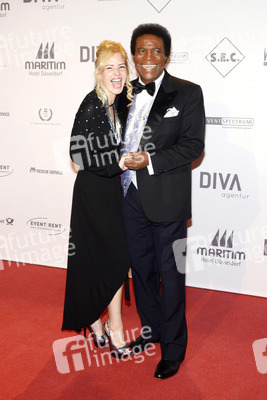 Roberto Blanco mit Gattin Luzandra Strassburg