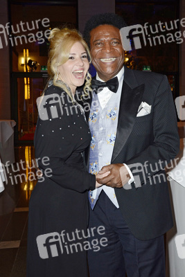 Roberto Blanco mit Gattin Luzandra Strassburg