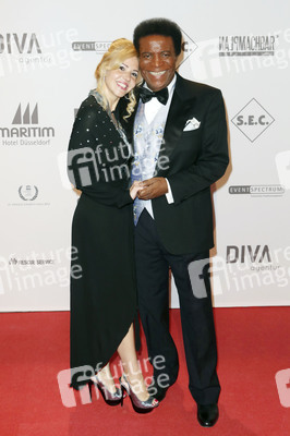 Roberto Blanco mit Gattin Luzandra Strassburg