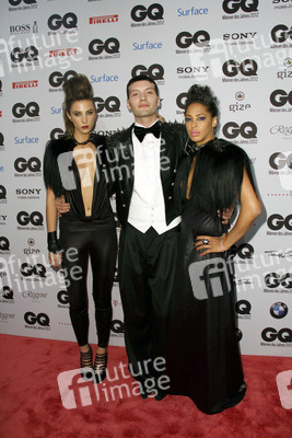 Edin DeSosa mit Begleitung