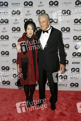 Nino Cerruti mit Begleitung