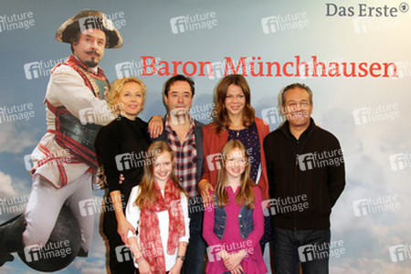 Katja Riemann, Helen Ottmann, Jan Josef Liefers, Isabelle Ottmann, Jessica Schwarz, Tayfun Bademsoy