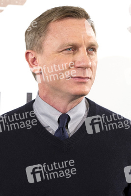 Daniel Craig