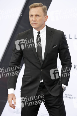 Daniel Craig