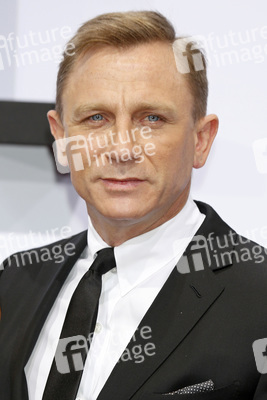 Daniel Craig