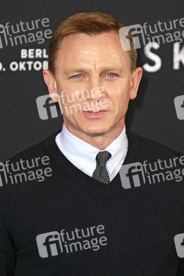 Daniel Craig