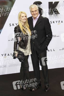 Mirja Du Mont, Sky Du Mont