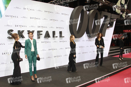 Elisa Schmidt, Sara Nuru, Alexandra Neldel, Annabelle Mandeng, Maike von Bremen