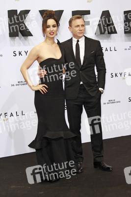 Daniel Craig, Bérénice Marlohe