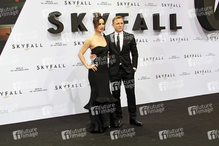 Daniel Craig, Bérénice Marlohe